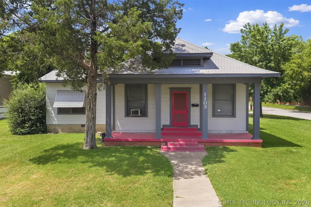 1103 Stanley SW