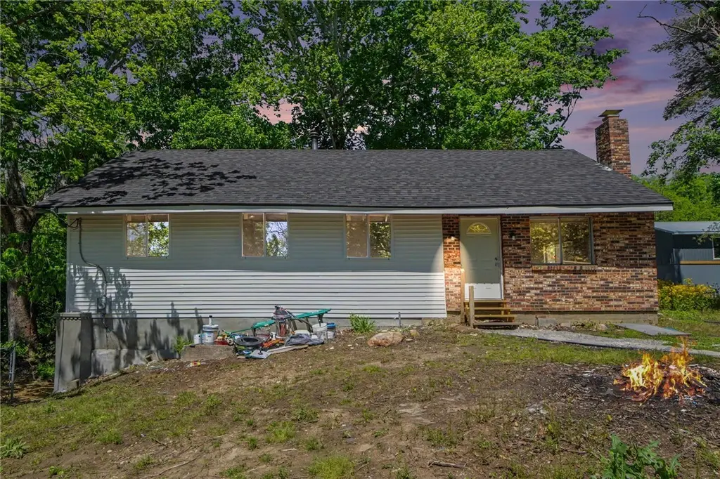 8547 Davis Rd