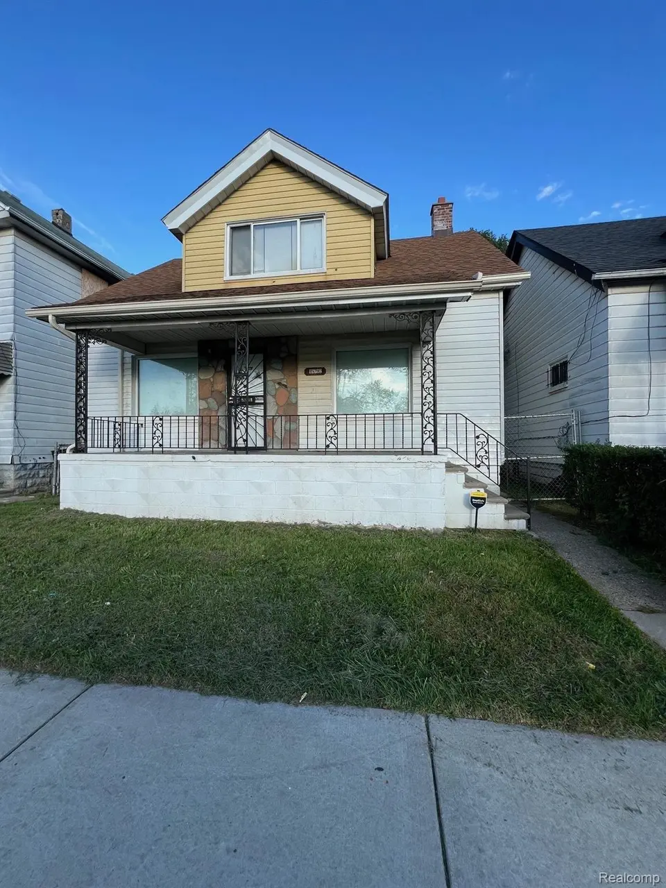 15792 Wabash St