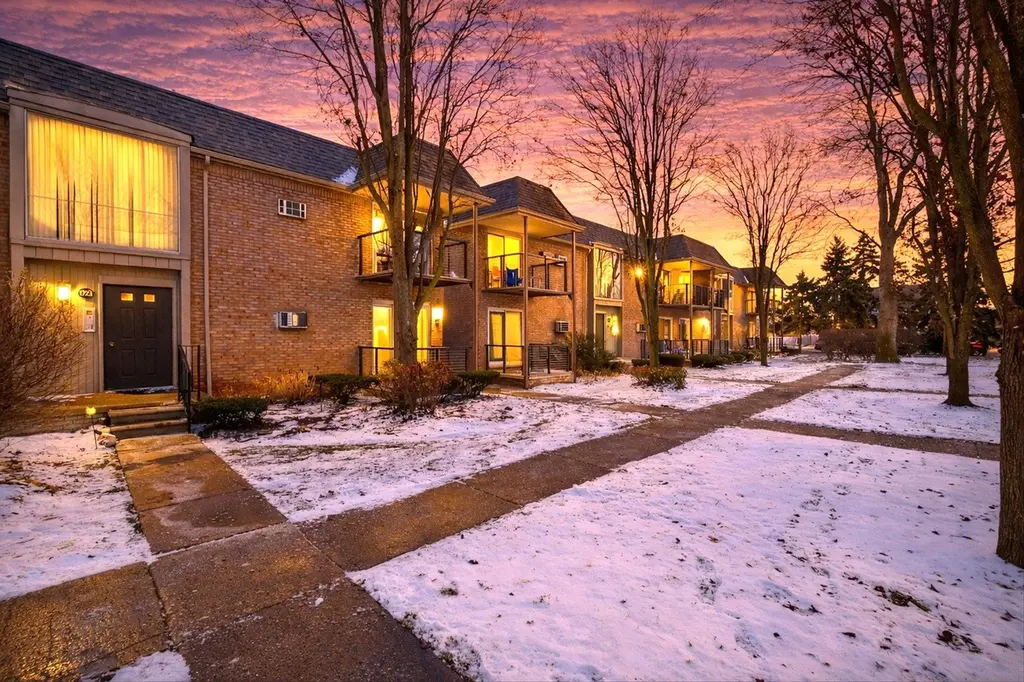 1723 E 14 Mile Rd Unit B
