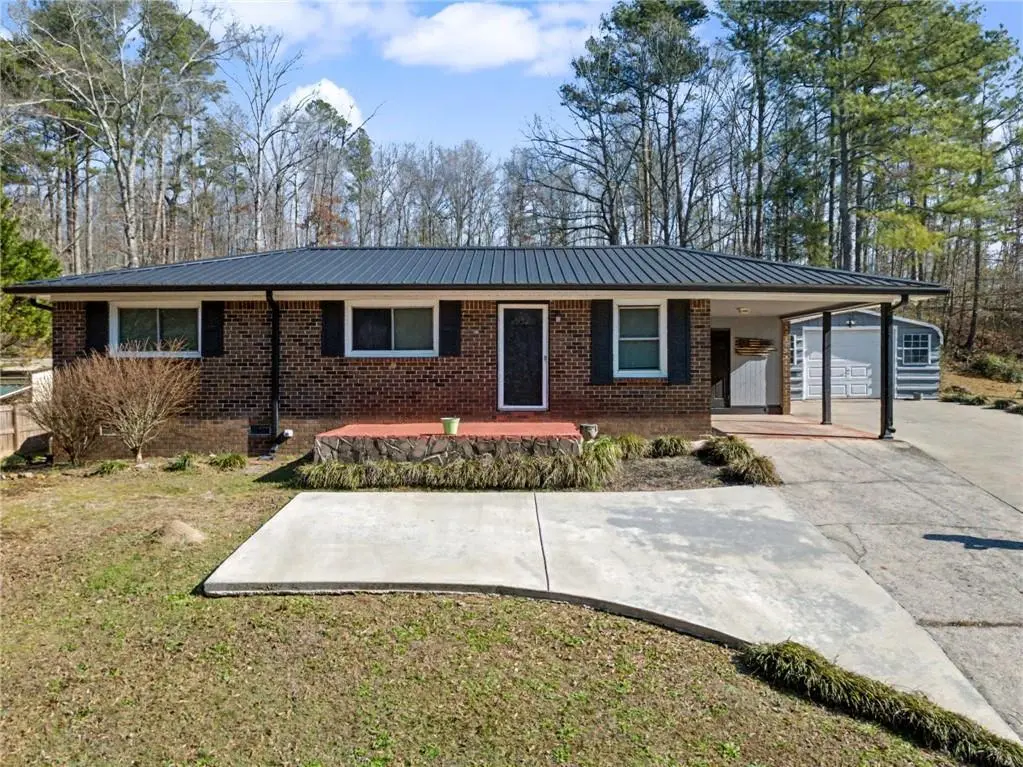 187 Cantrell Dr SW