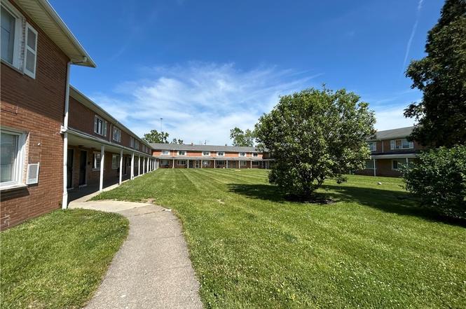 4871 Banbury Ct #15