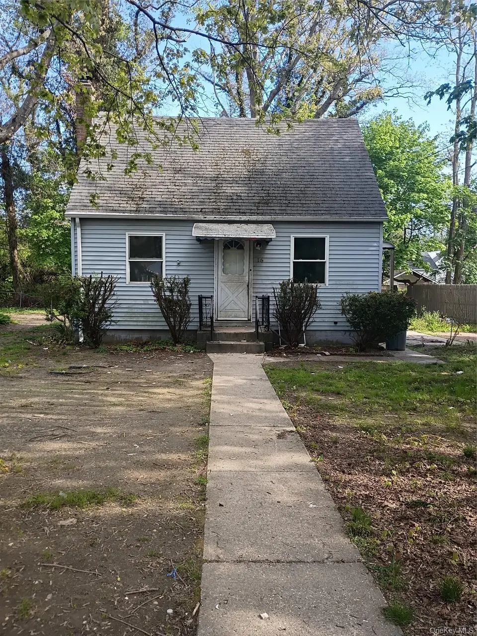 16 Neighborhood Rd