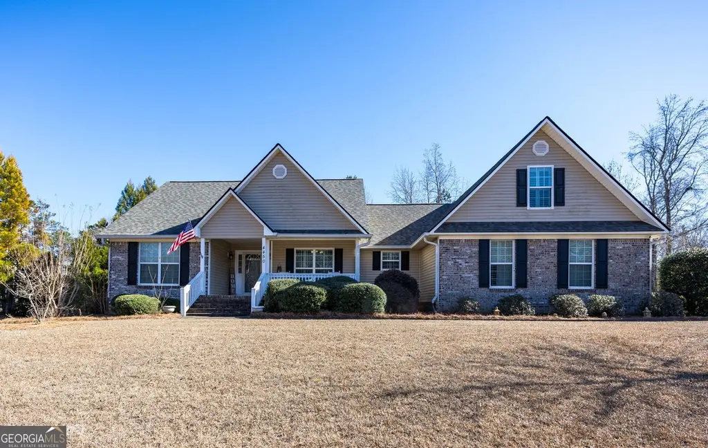 4450 Rivercliff Way