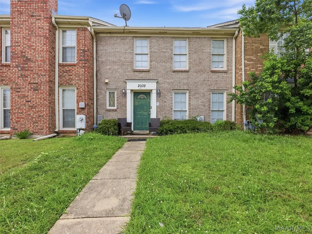2031 Rexford Rd