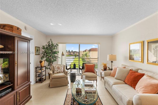 8950 Sunrise Lakes Blvd #309