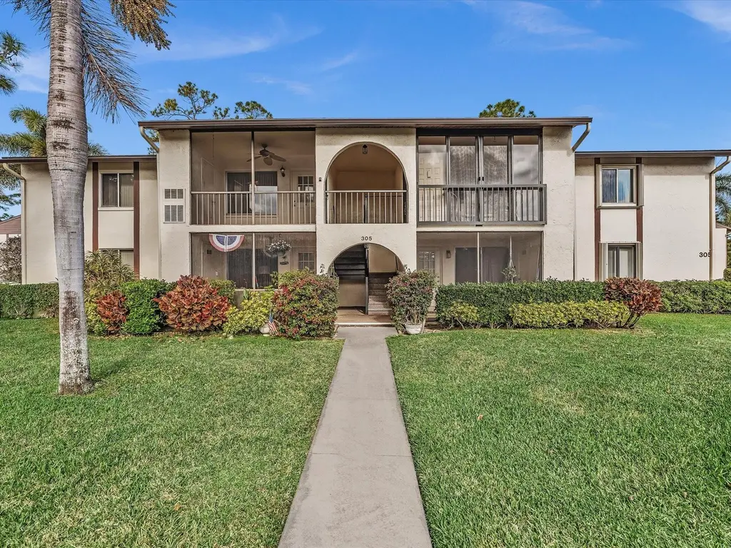305 Knotty Pine Cir Unit A2