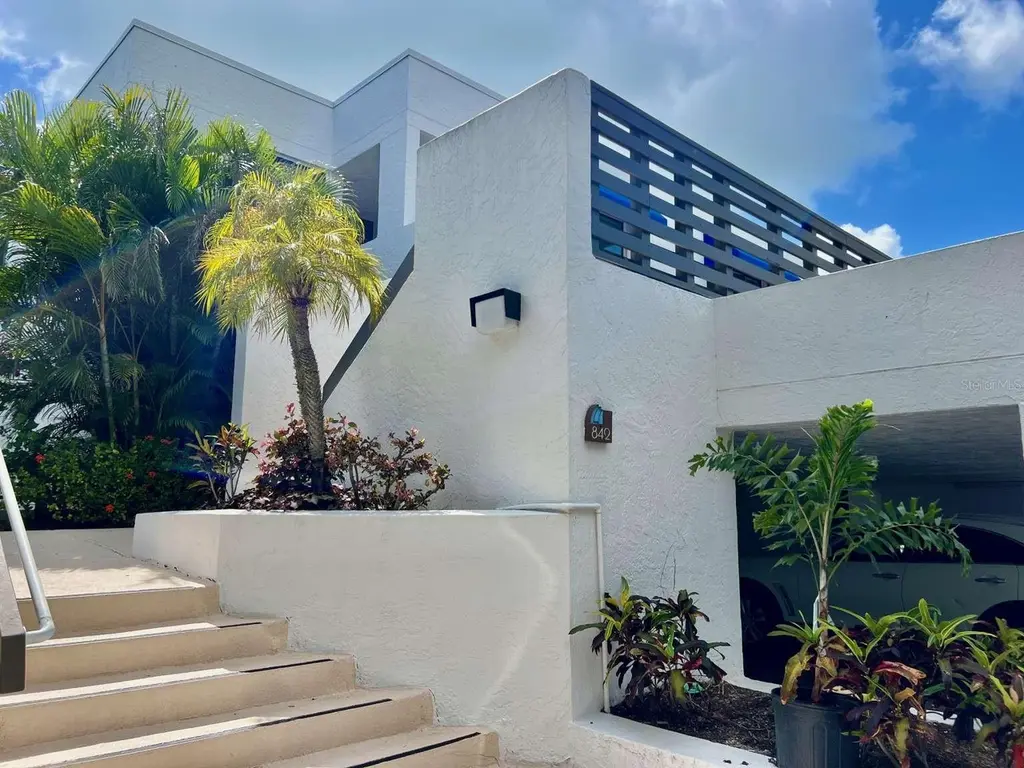 843 Bayport Way #843