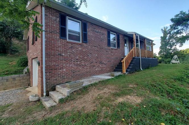 861 Jessees Mill Rd