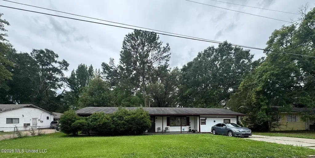1131 Anna Lisa Ln