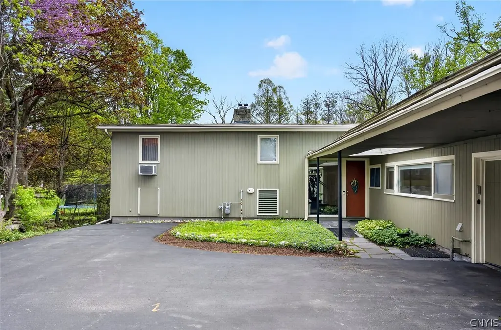 327 Kimber Rd