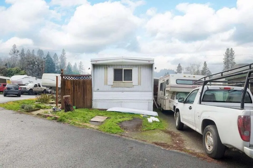 7001 Rogue River Hwy Spc 29