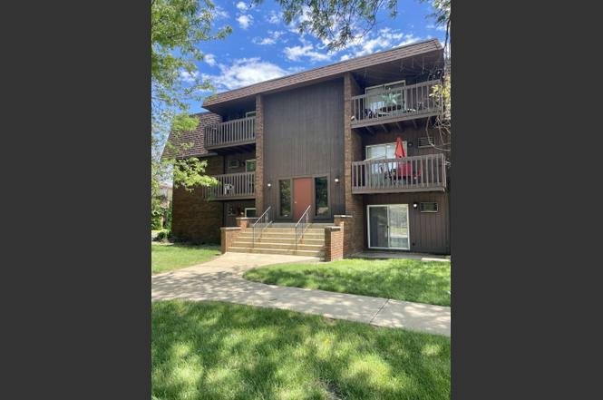 10047 Kennedy Ave Unit 2b