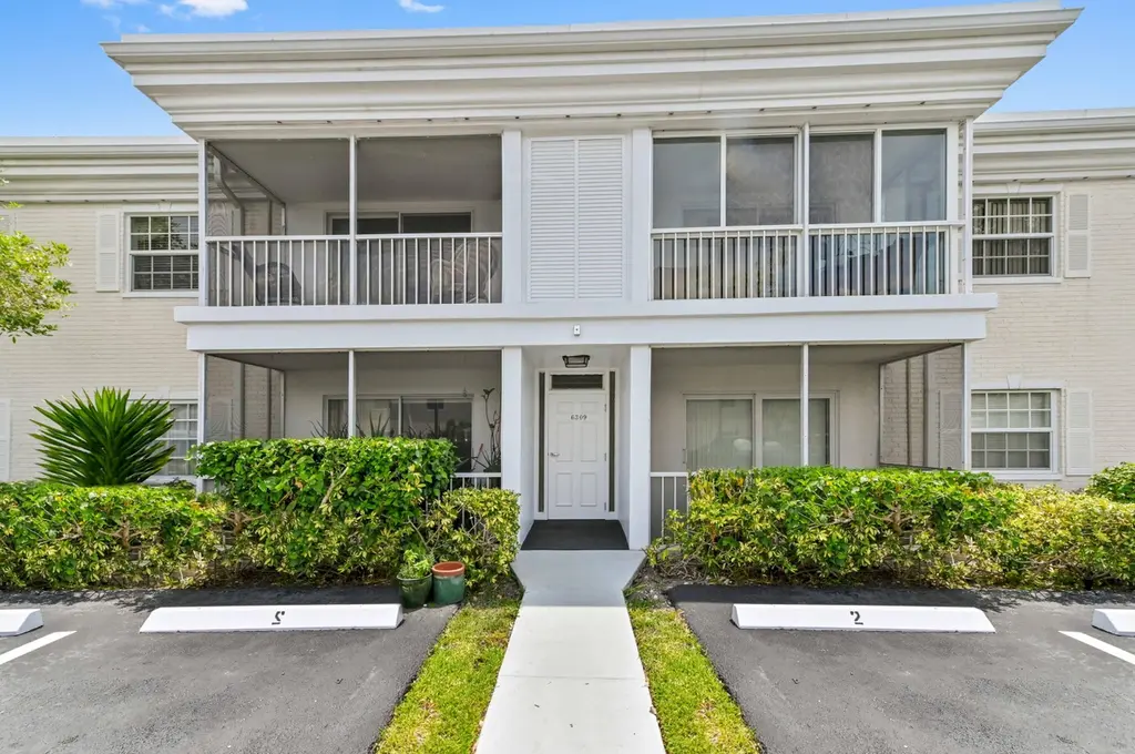 6309 Bay Club Dr #3