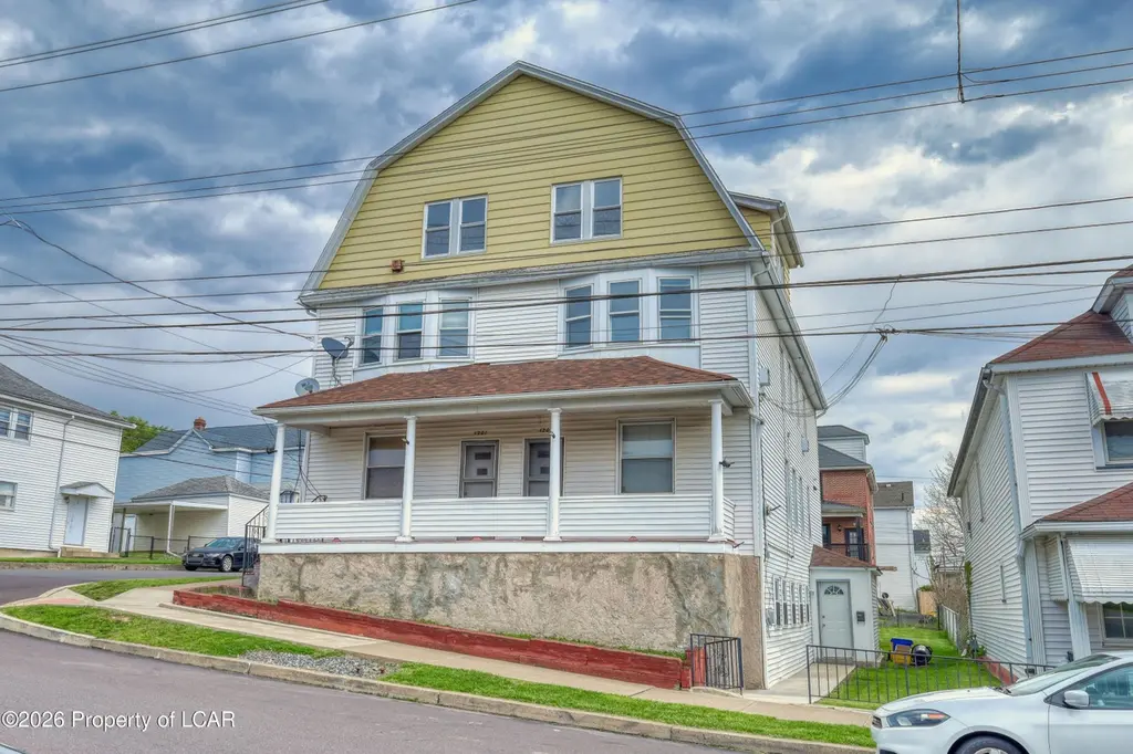 1201-1203 Hanover St
