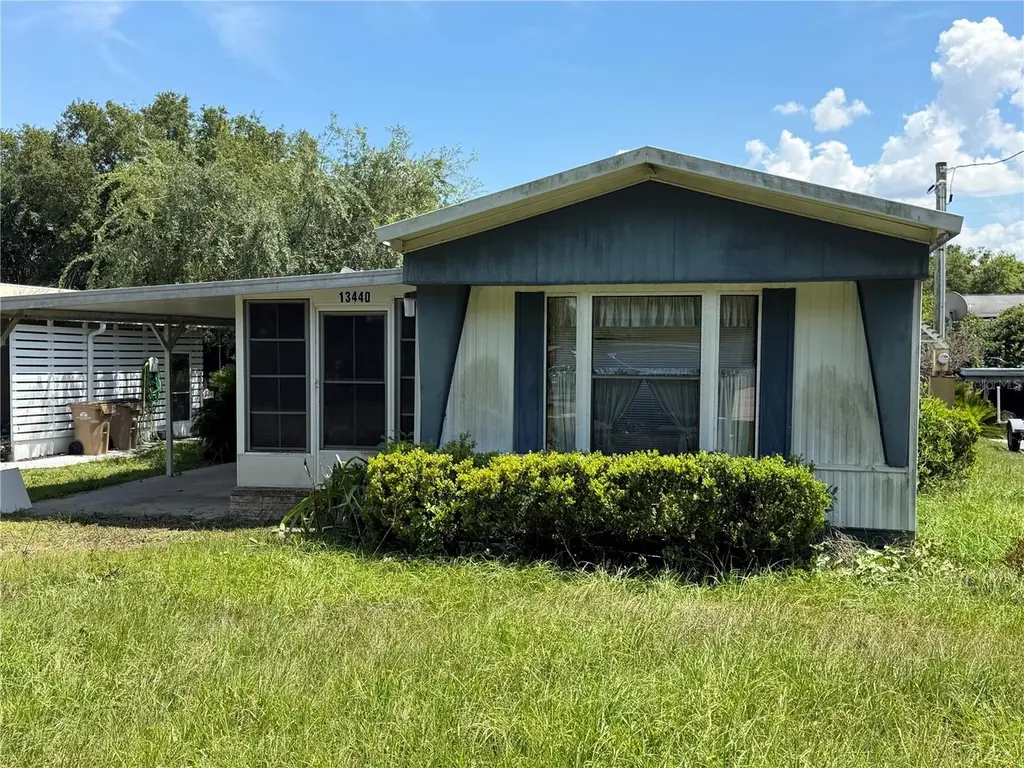 13440 Palm Dr #7