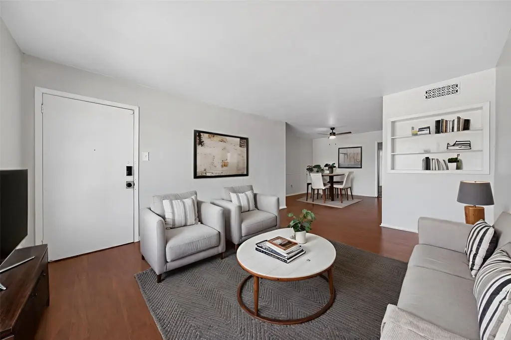 7205 Beechnut St Unit D