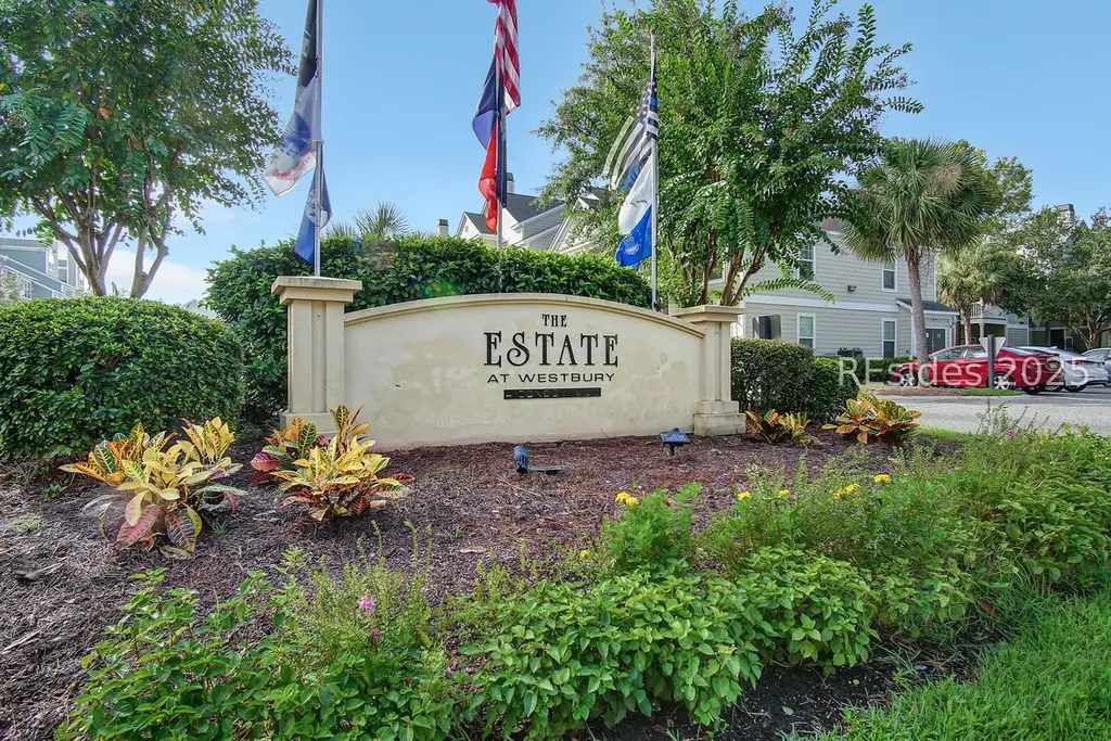 100 Kensington Blvd #717