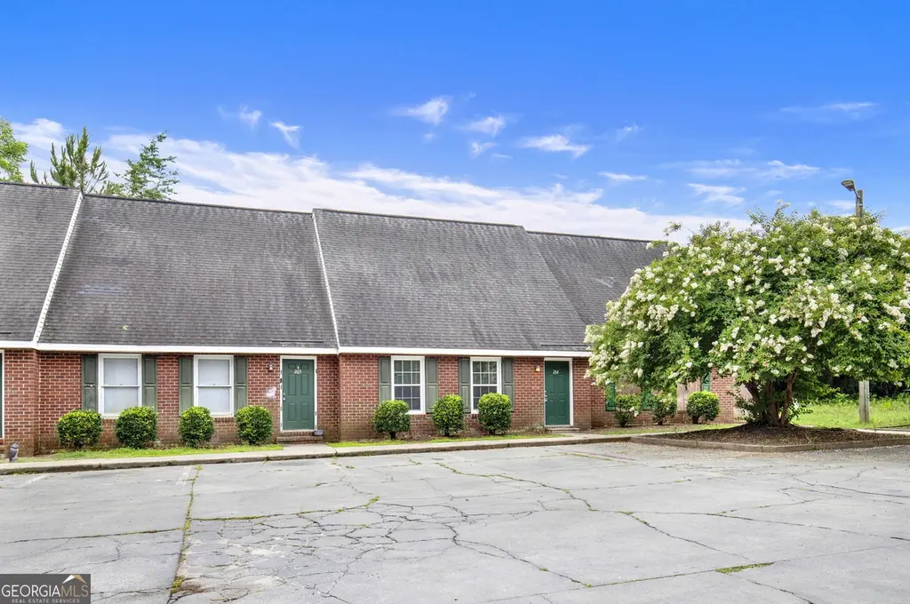 230 Lanier Dr #264