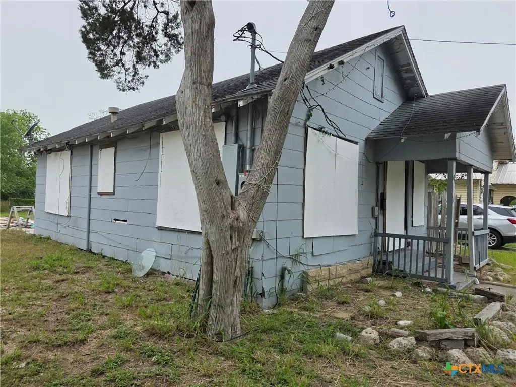 2107 N Levi St