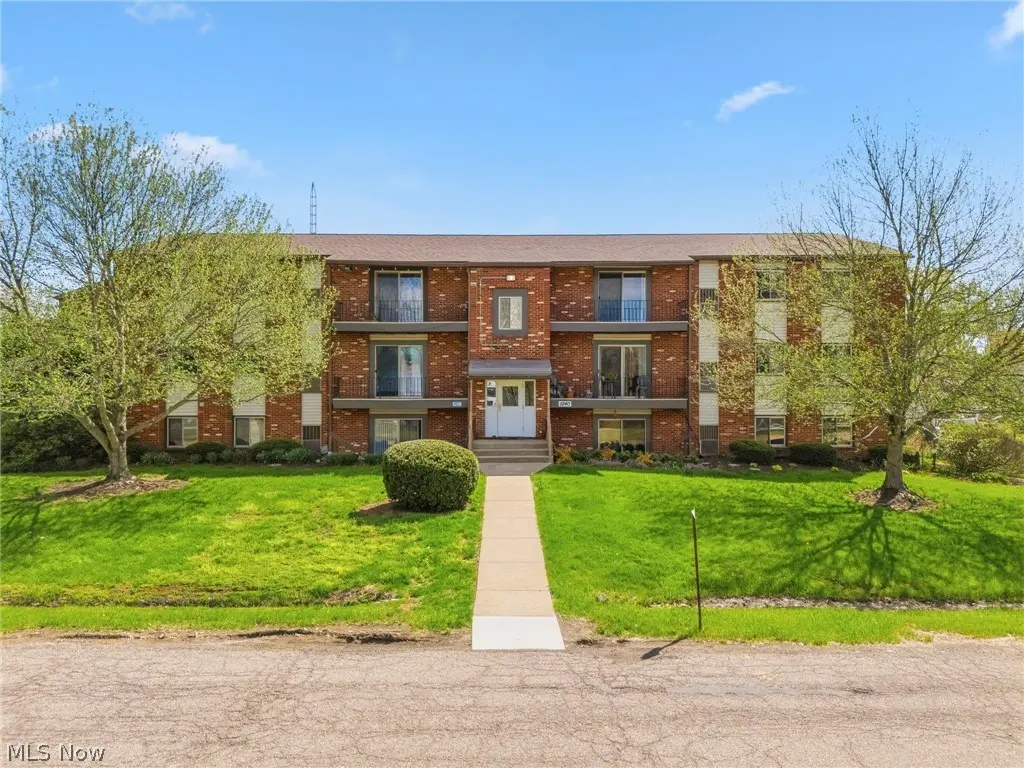5240 Emil Ave SW #102