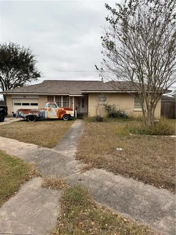 4010 Markins Dr