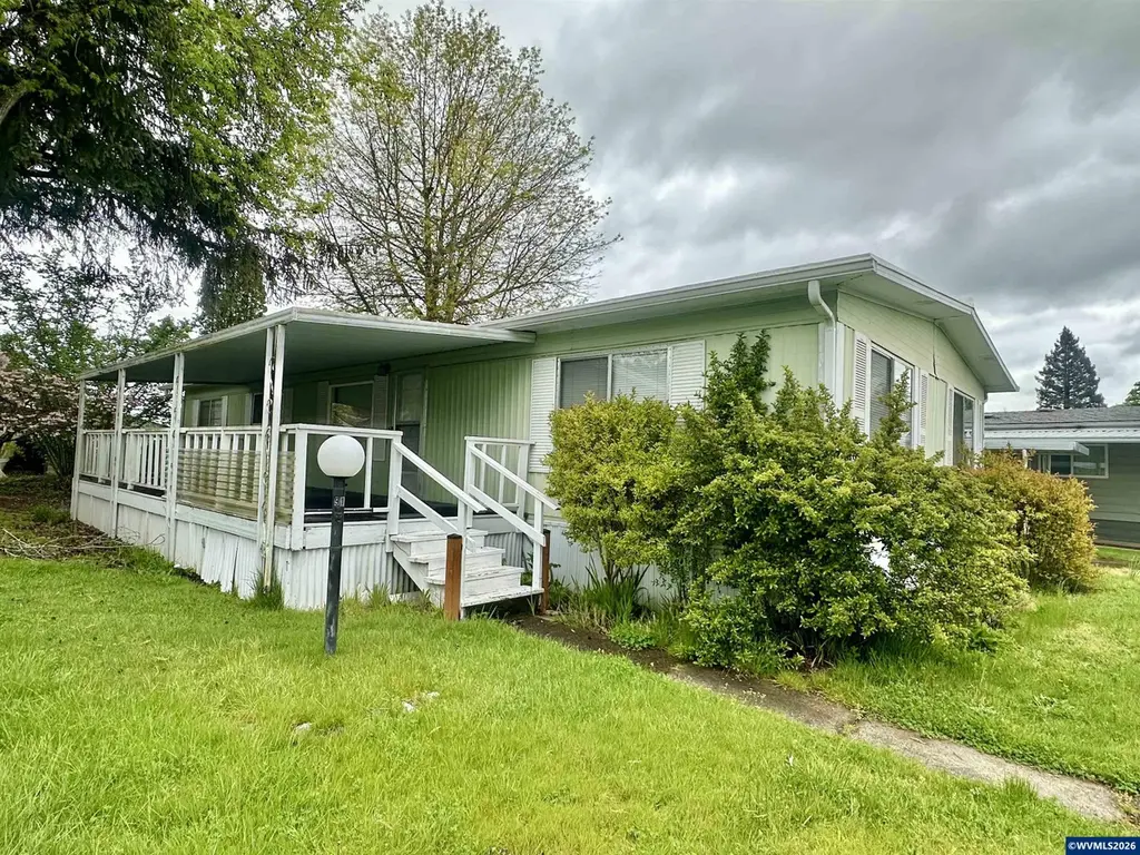 277 NE Conifer Blvd #91