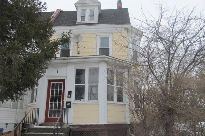 1 Manning Sq