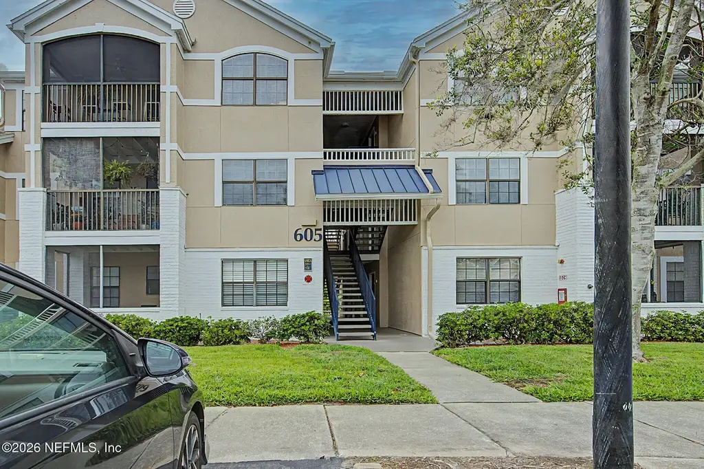 605 Boardwalk Dr #336