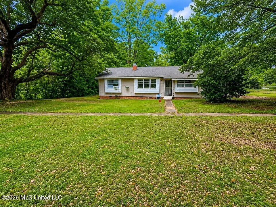 100 Gulf Camp Rd