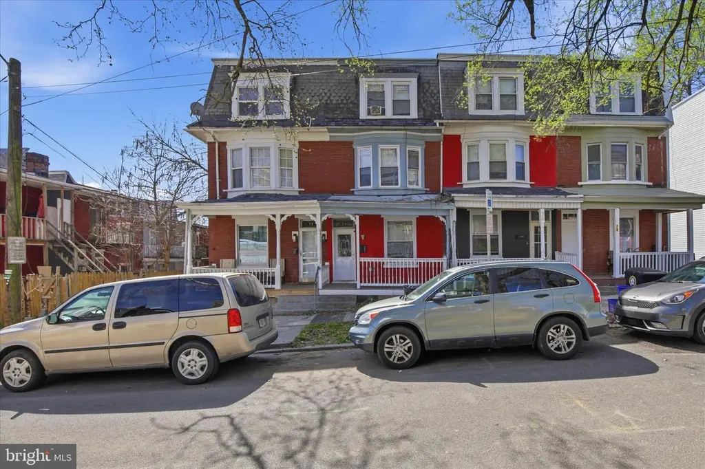 74 Reservoir St