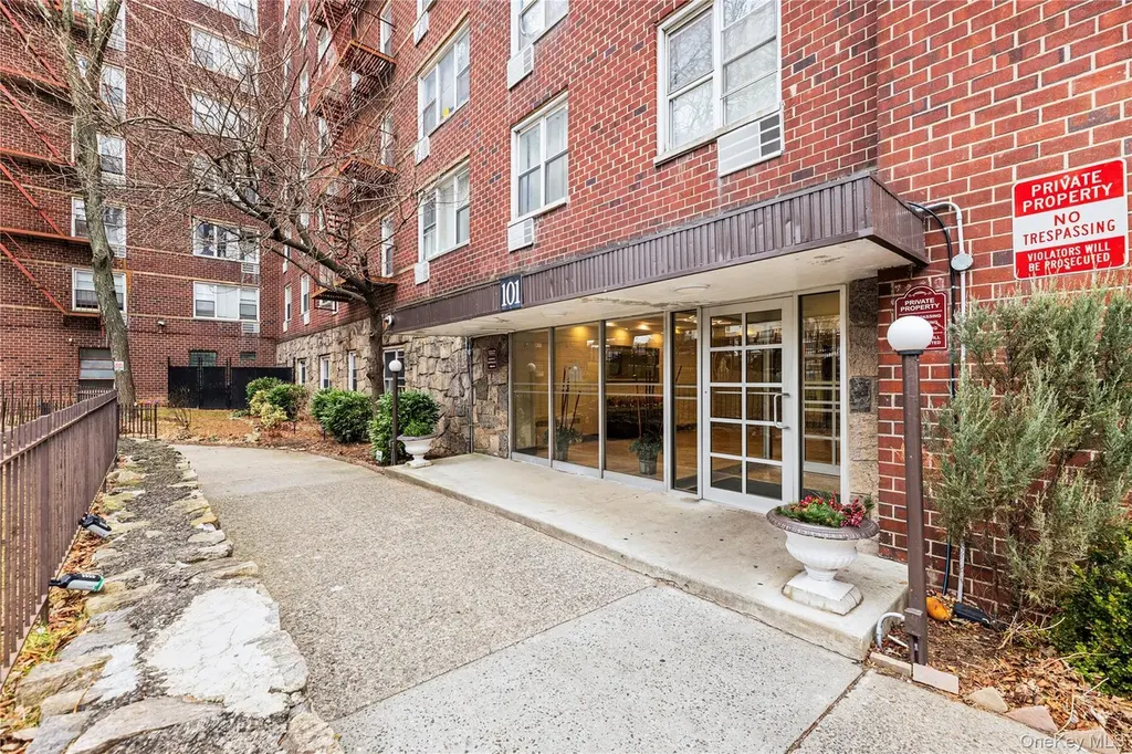 101 Highland Ave Unit 4R