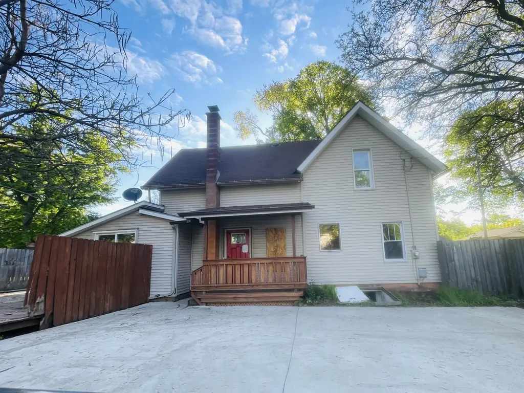 412 Quarry St