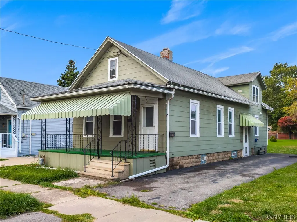 381 Young St