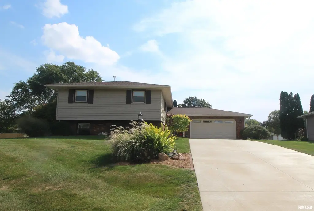 317 Arbor Vitae Dr