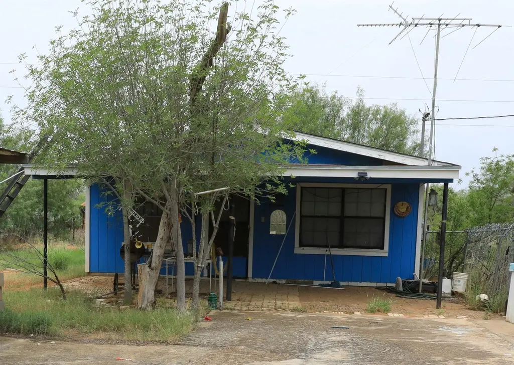 609 French St