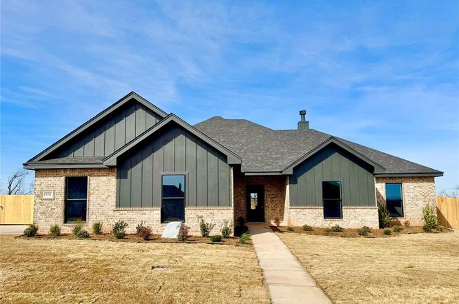 110 Pedernales