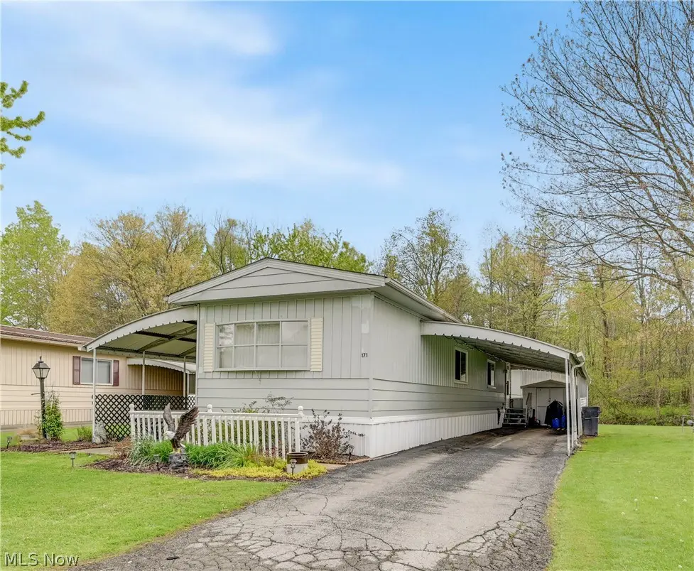 171 Brook Dr