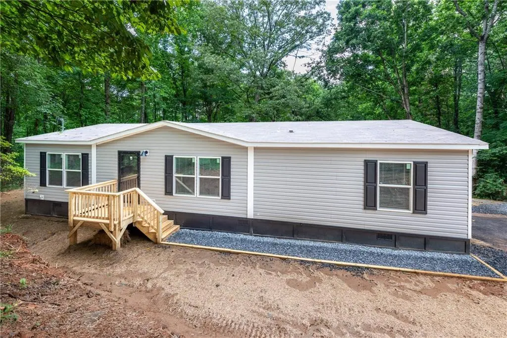 522 Refuge Valley Rd