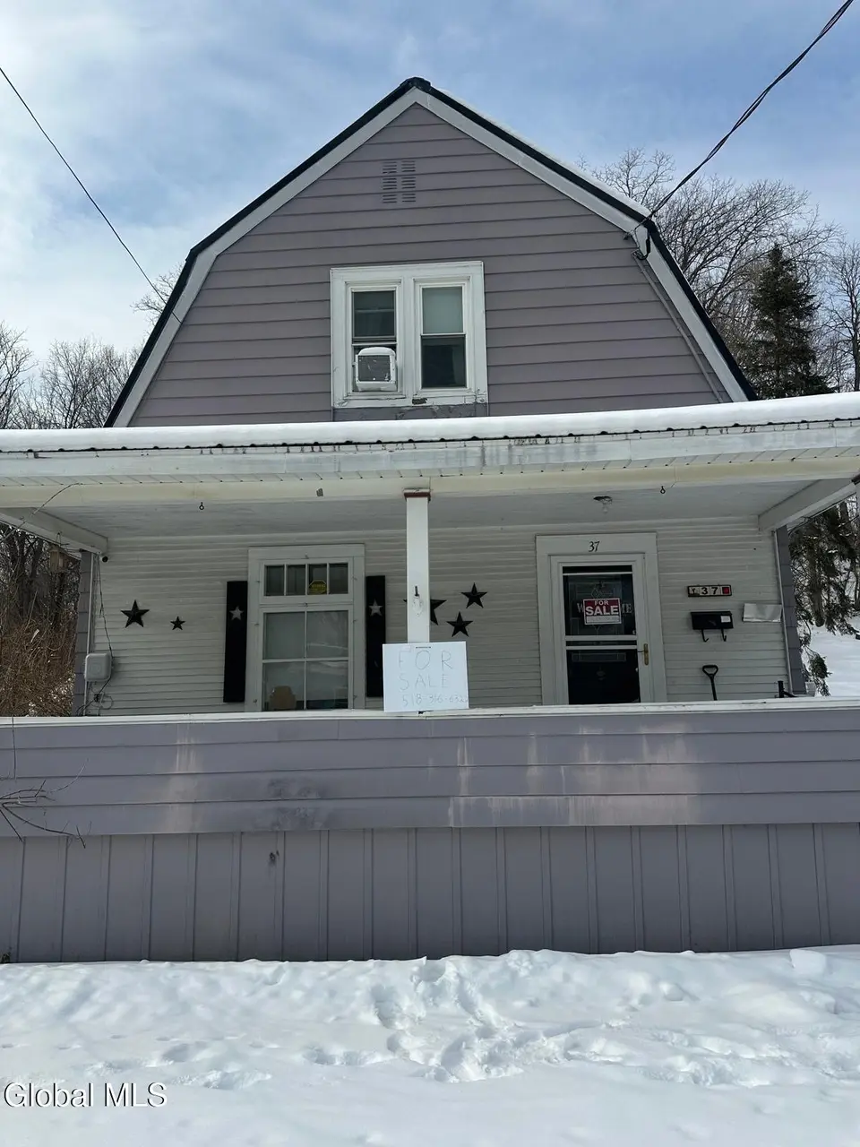 37 Howard Ave