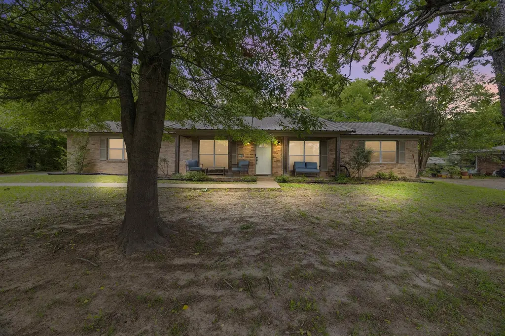 109 Heights Park Dr