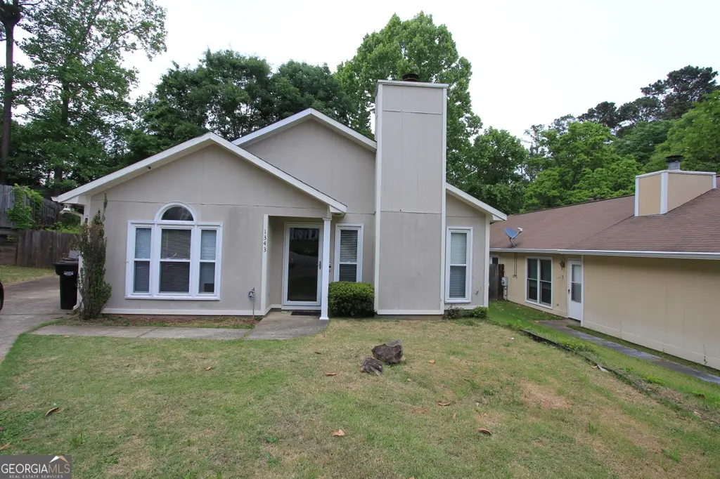 1343 Maplebrook Dr