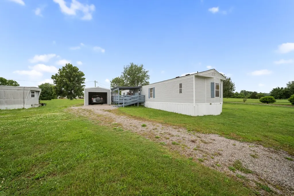 1777 Pond River Rd