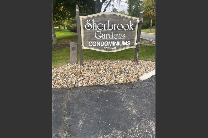 5721 Som Center Rd #25