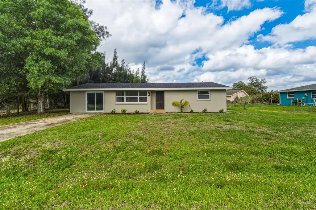 2313 Pinegrove Cir