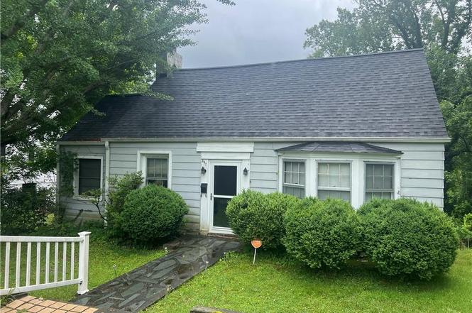 342 Moore Ave