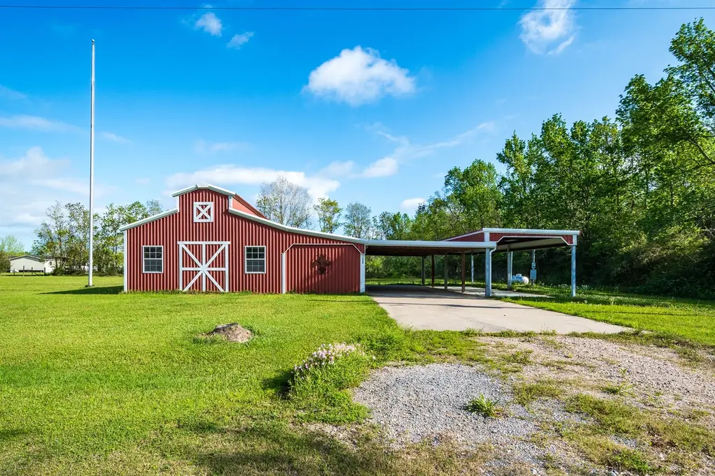1080 County Road 2058