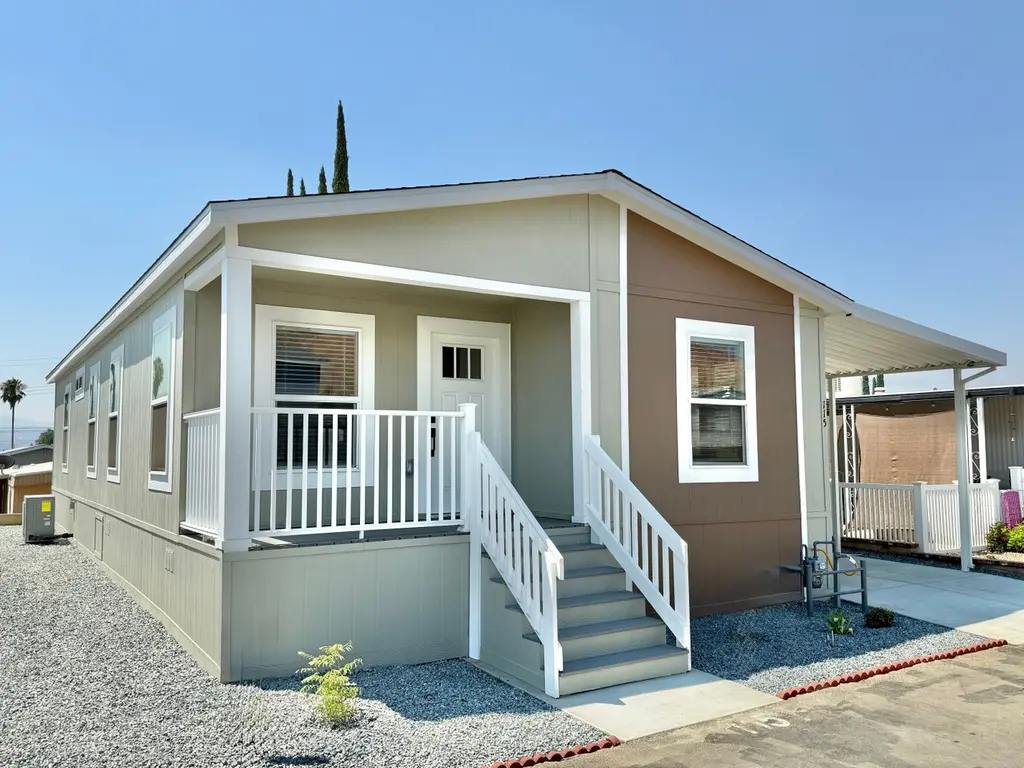2200 W Wilson St #115