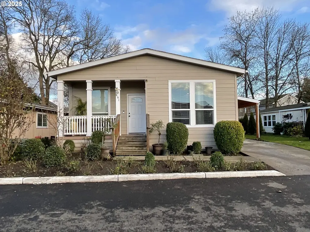 861 SW Liberty Bell Dr #295