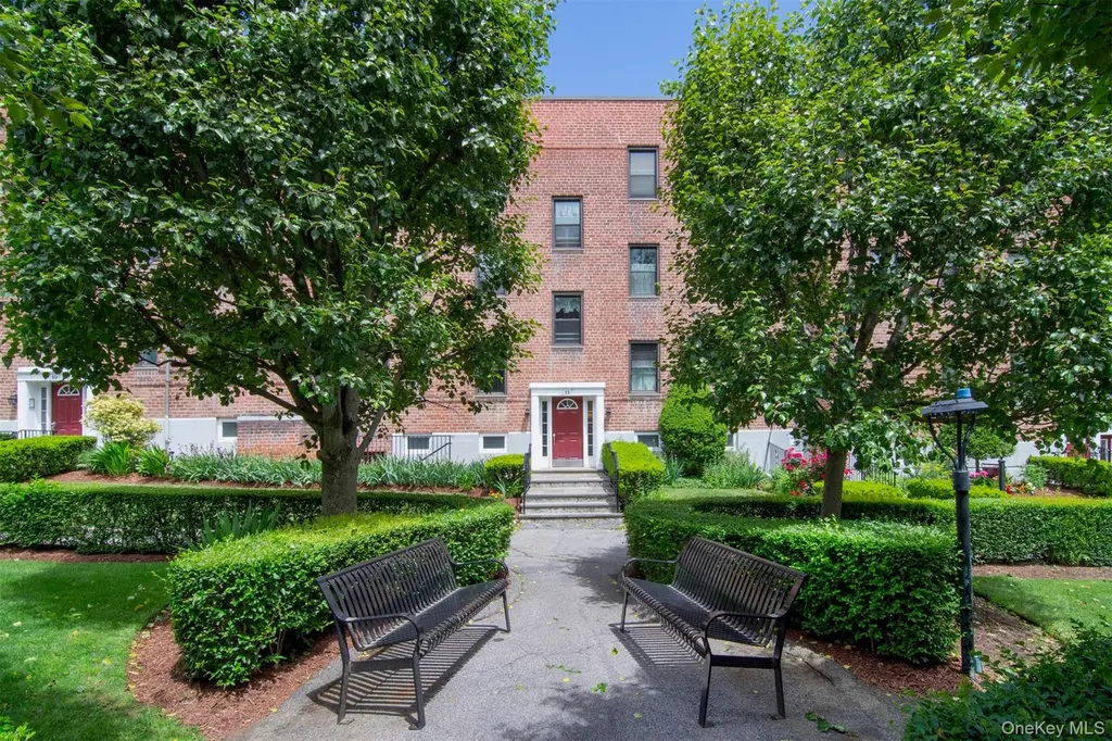 14 S Broadway Unit 11-1A